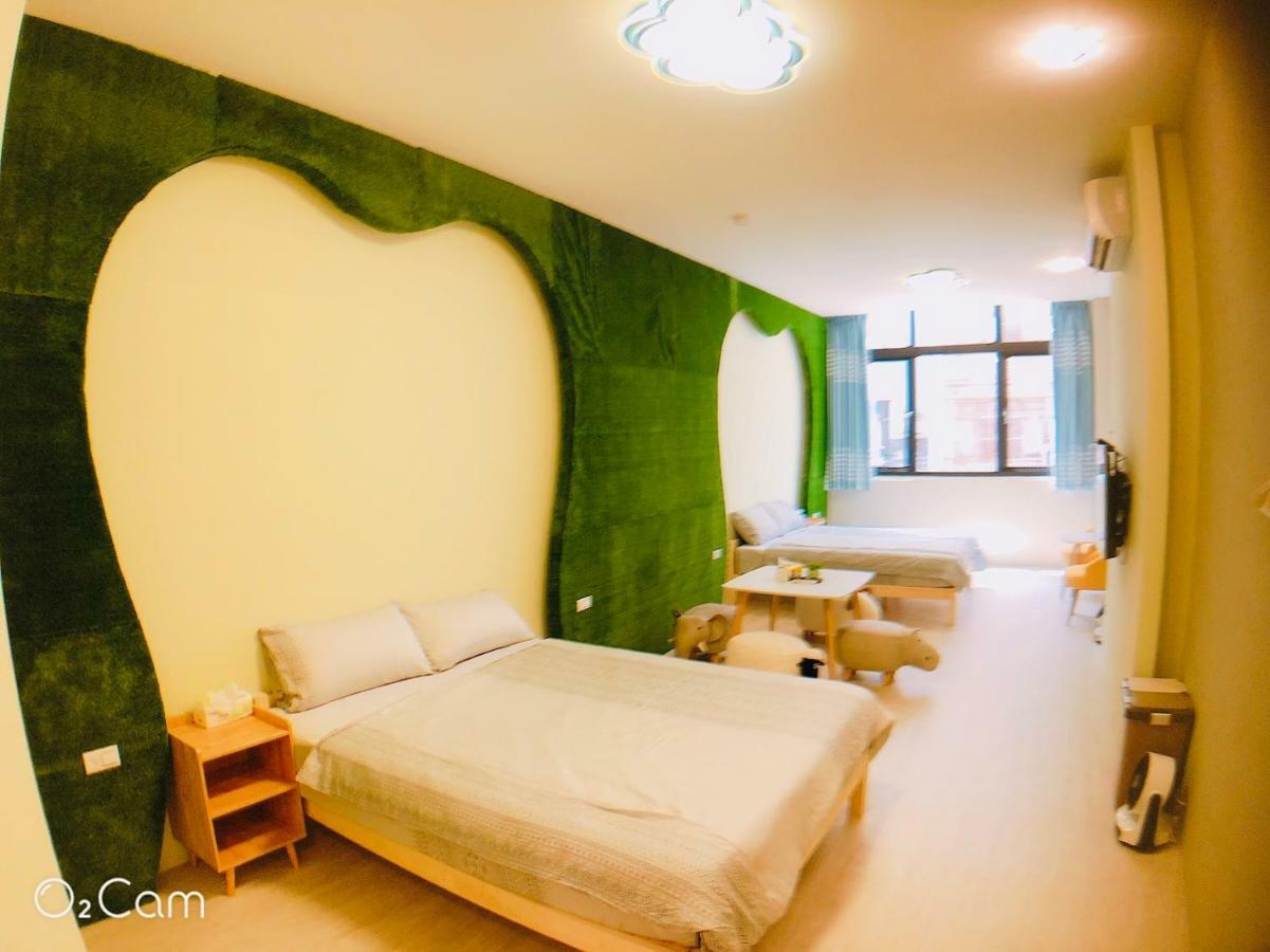 Greenonly Homestay Tainan Dış mekan fotoğraf