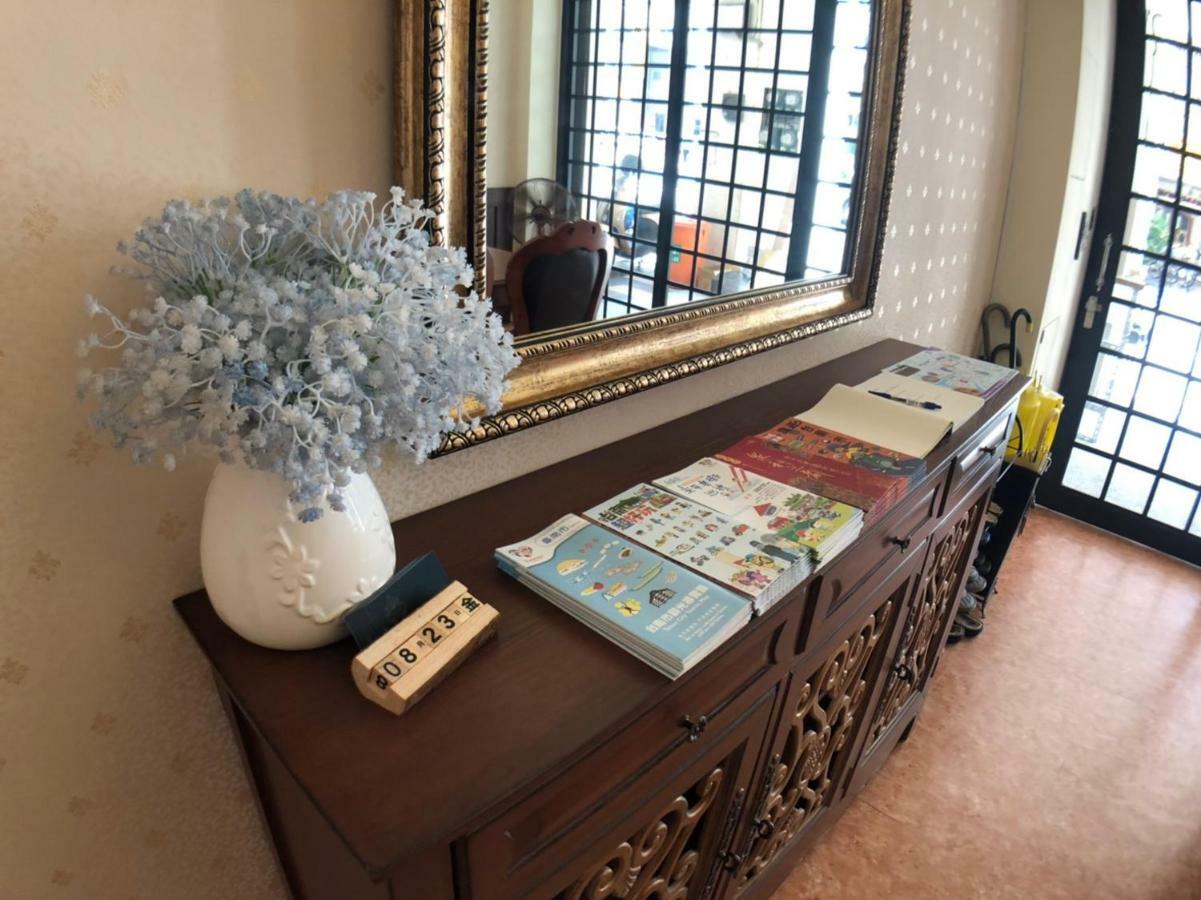 Greenonly Homestay Tainan Dış mekan fotoğraf
