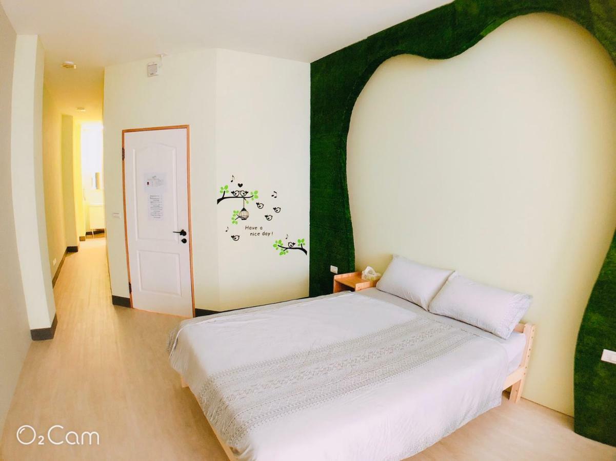 Greenonly Homestay Tainan Dış mekan fotoğraf